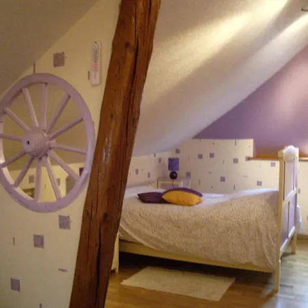 Gites Et Chambres D'hotes Du Menil エティヴァル・クレールフォンテーヌ