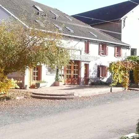 Gites Et Chambres D'hotes Du Menil *