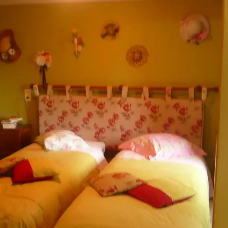 Gites Et Chambres D'hotes Du Menil ベッド・アンド・ブレックファスト エティヴァル・クレールフォンテーヌ