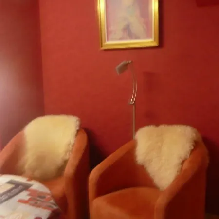 ベッド・アンド・ブレックファスト Gites Et Chambres D'hotes Du Menil エティヴァル・クレールフォンテーヌ